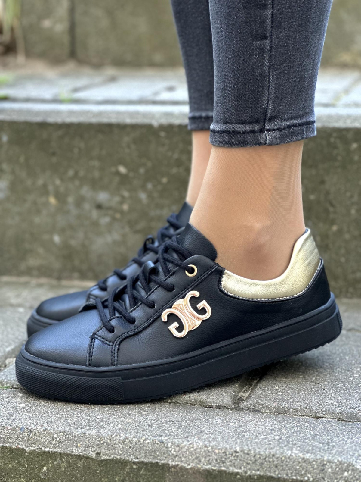 Idealne trampki ze skóry naturalnej