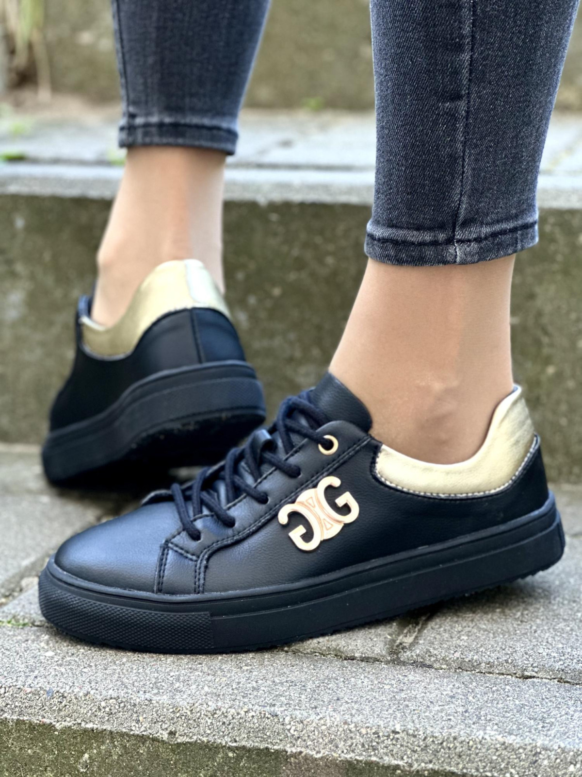 Idealne trampki ze skóry naturalnej