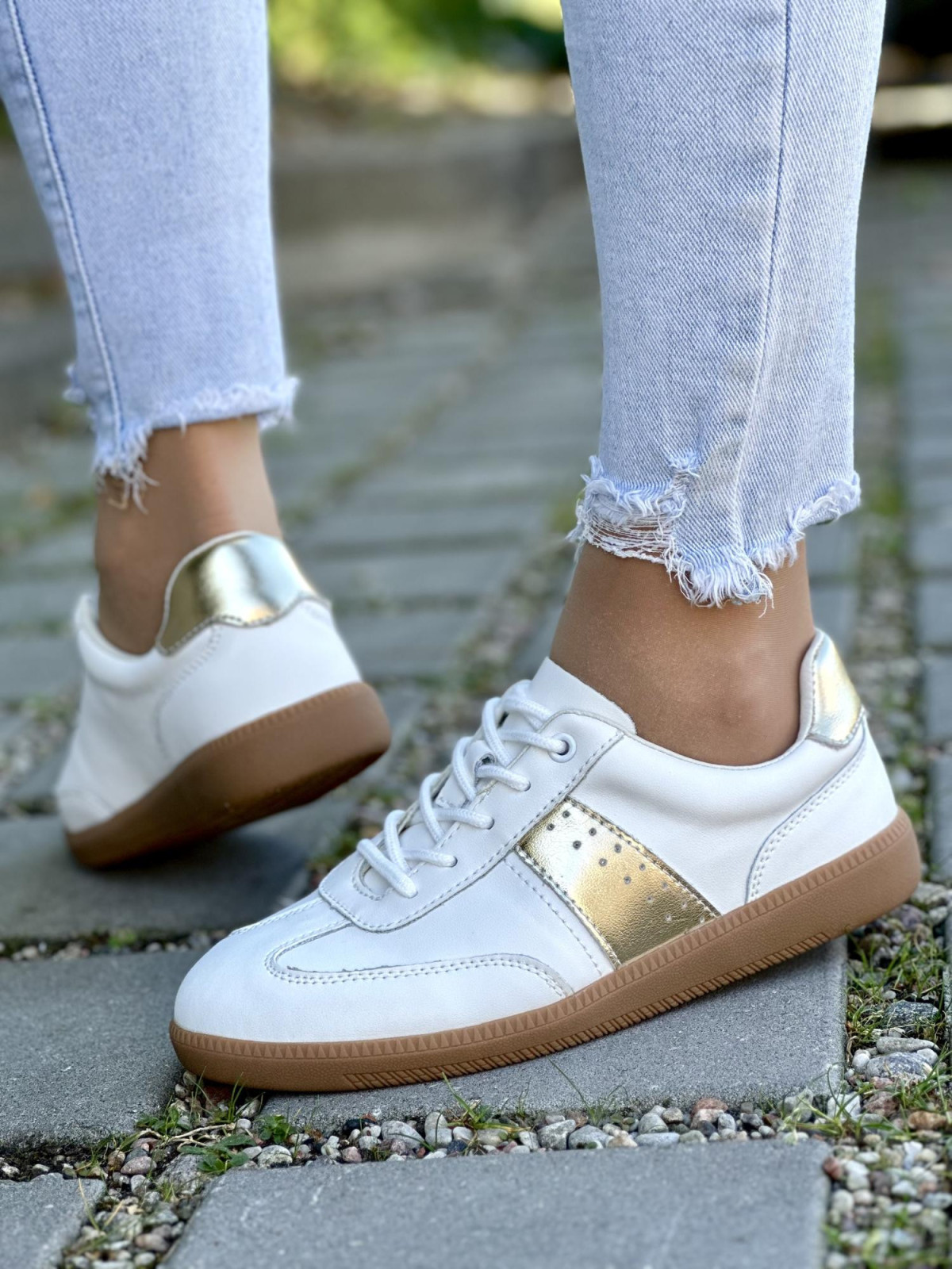 Stylowe Trampki ze Skóry Naturalnej