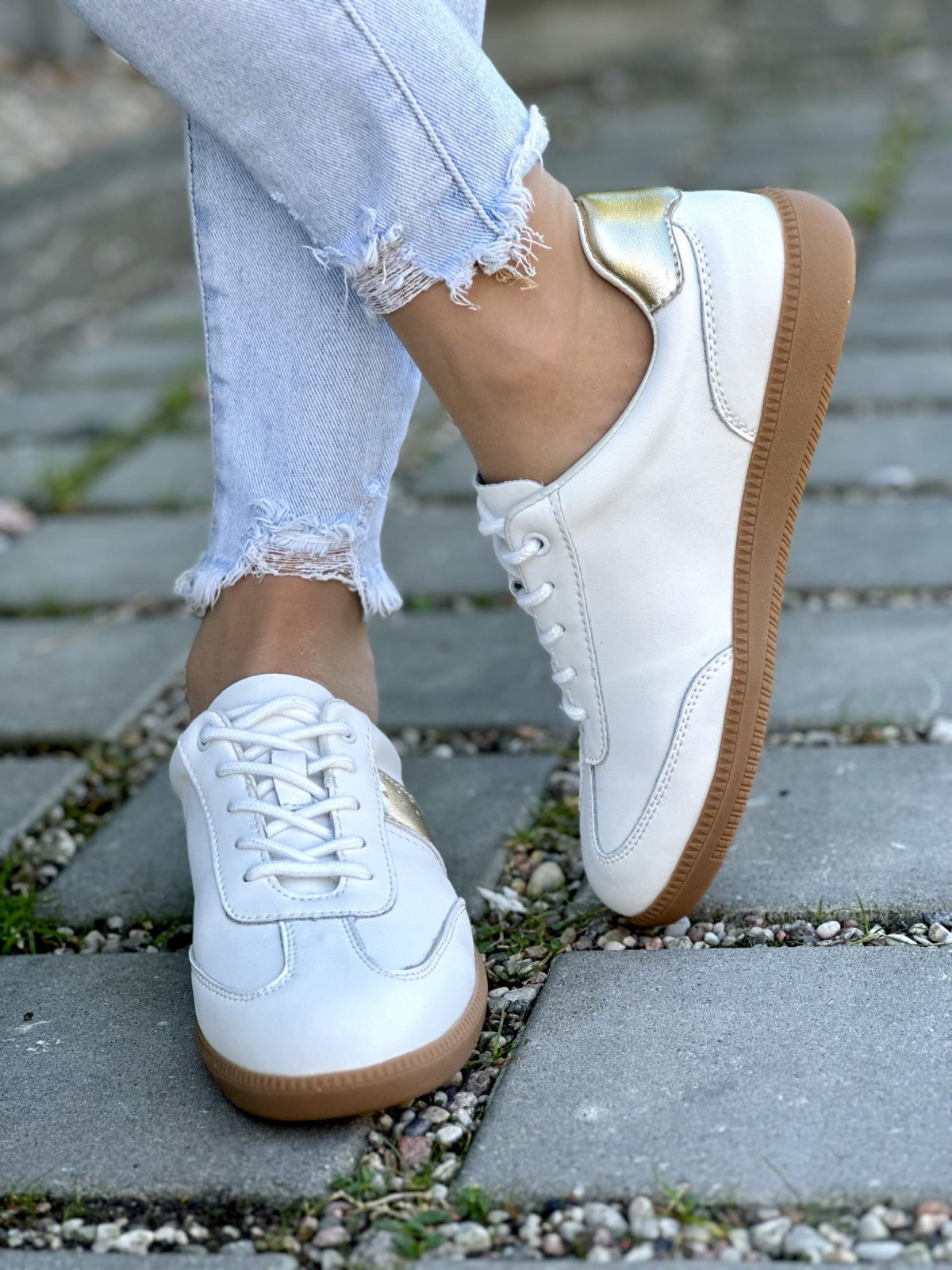 Stylowe Trampki ze Skóry Naturalnej