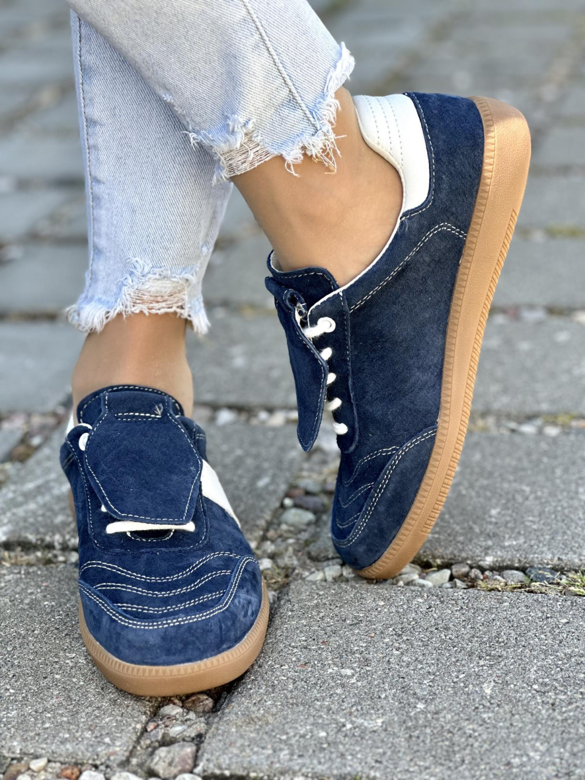 Stylowe Trampki ze Skóry Naturalnej