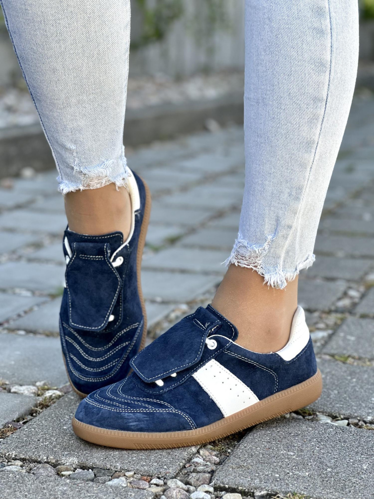 Stylowe Trampki ze Skóry Naturalnej