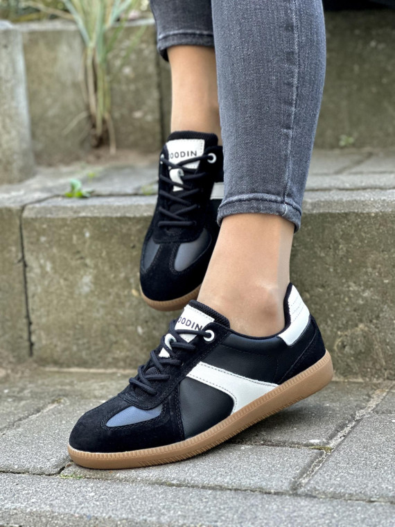 Stylowe trampki ze skóry naturalnej