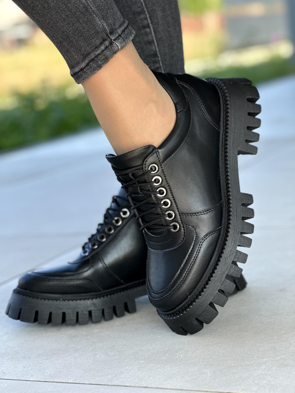 Półbuty ze skóry naturalnej OLEKSY Polskiej produkcji