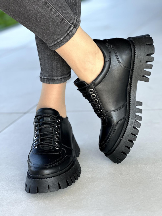 Półbuty ze skóry naturalnej OLEKSY Polskiej produkcji