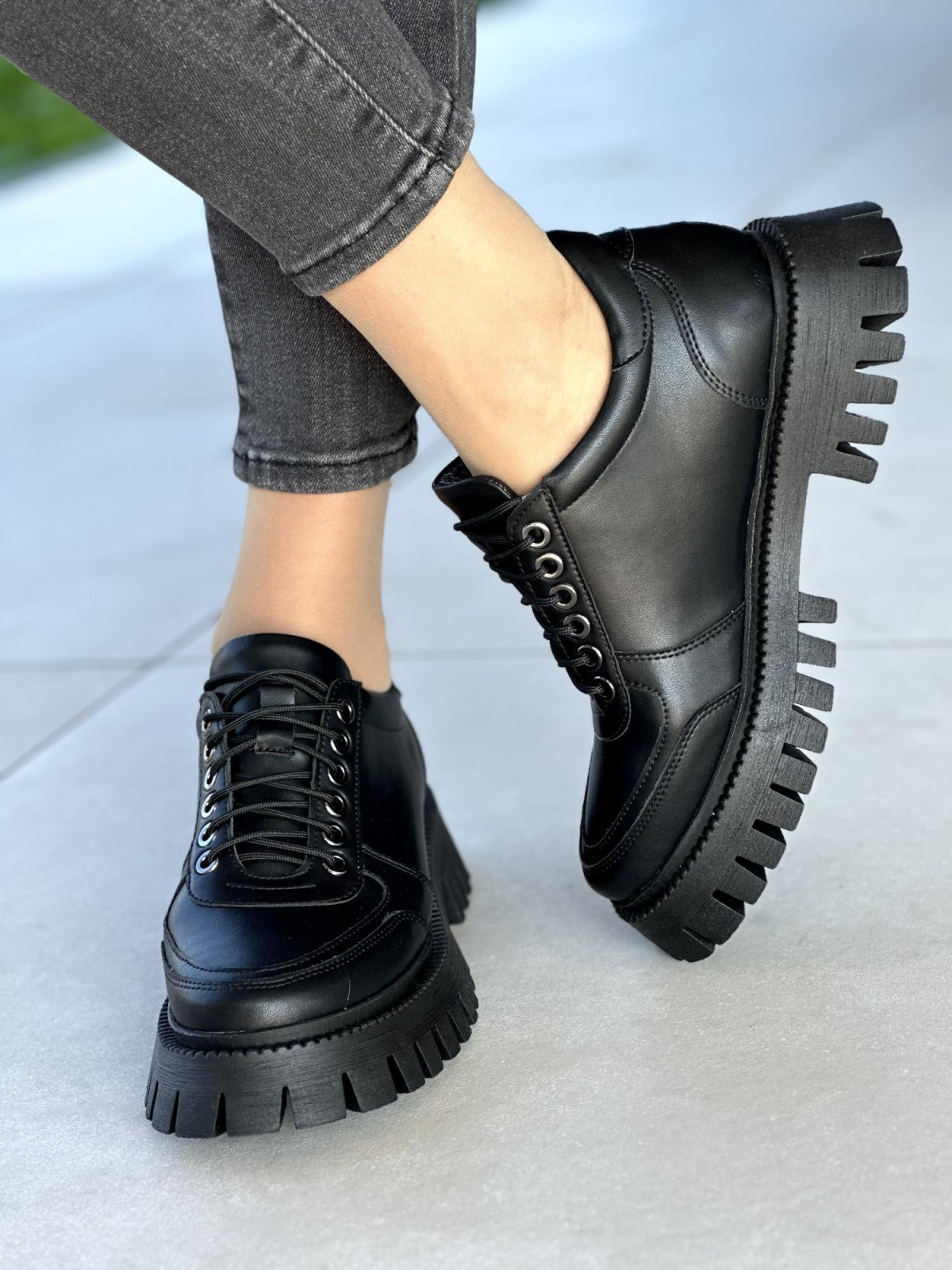 Półbuty ze skóry naturalnej OLEKSY Polskiej produkcji