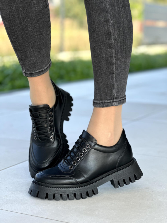 Półbuty ze skóry naturalnej OLEKSY Polskiej produkcji