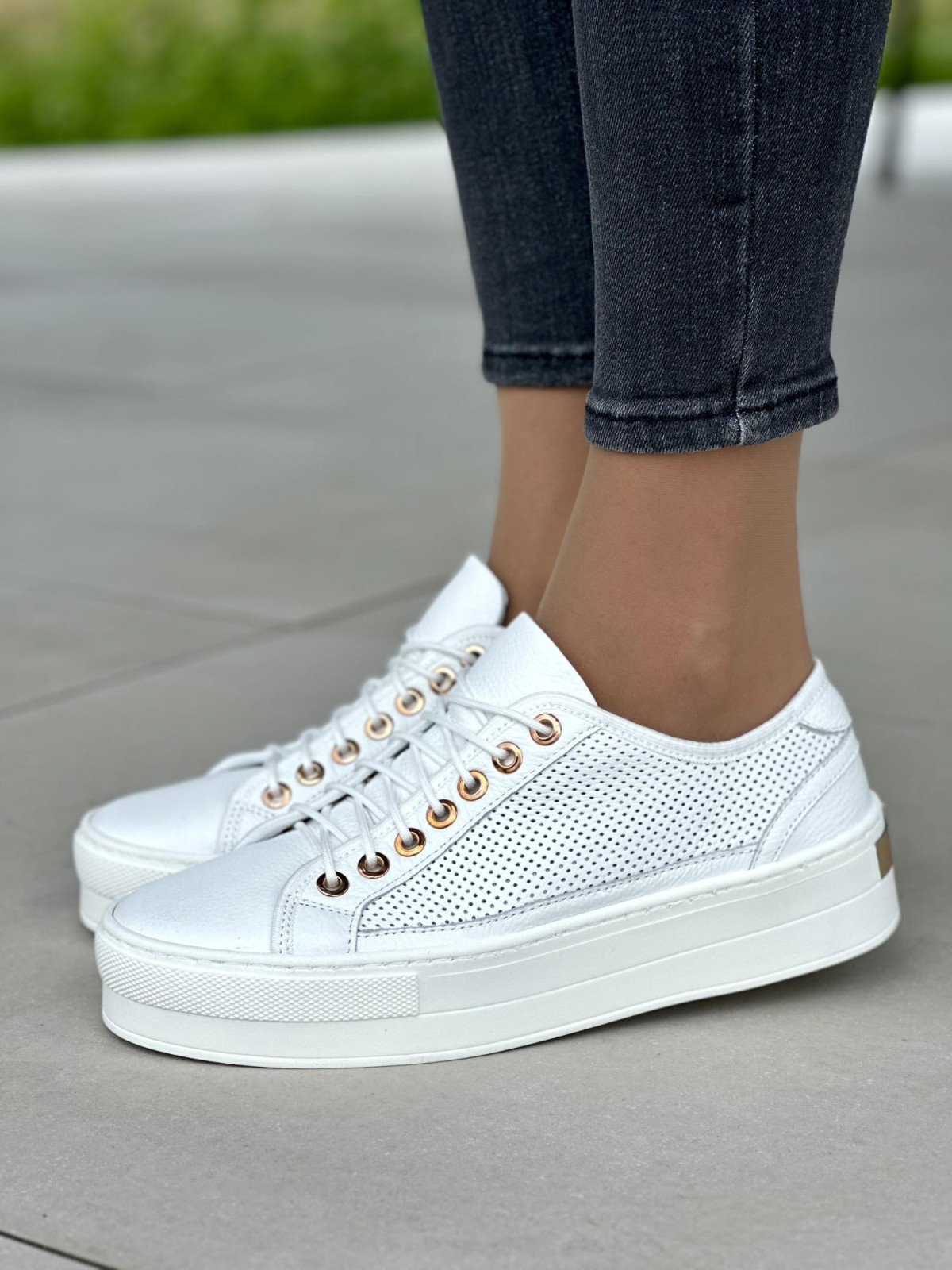 Damskie trampki skórzane OLEKSY – Elegancja w sportowym stylu