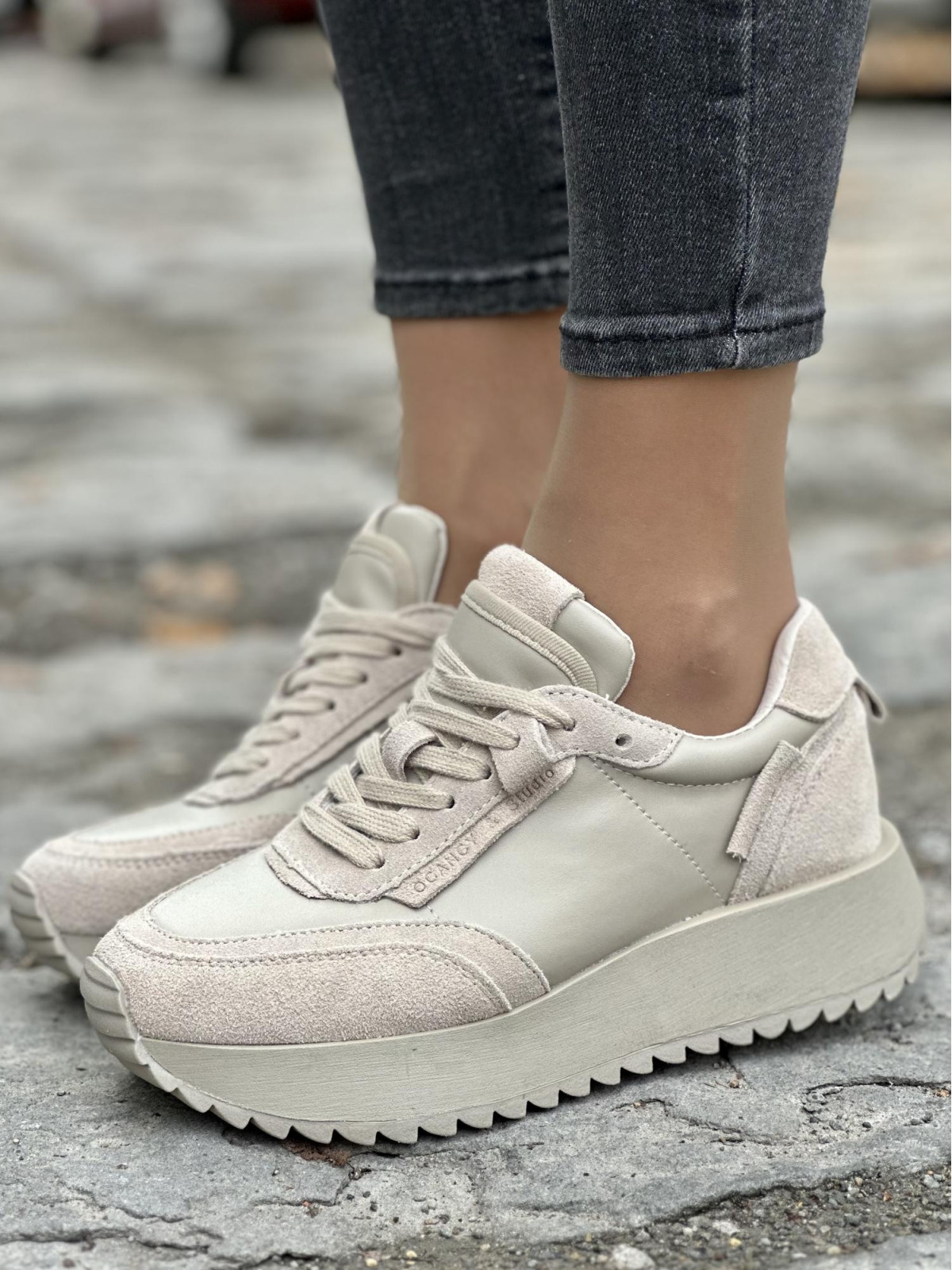 Damskie sneakersy skórzane