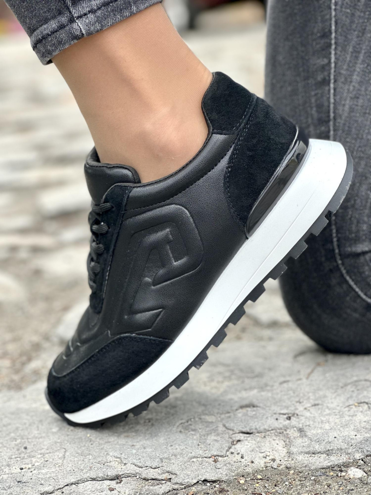 Damskie sneakersy skórzane