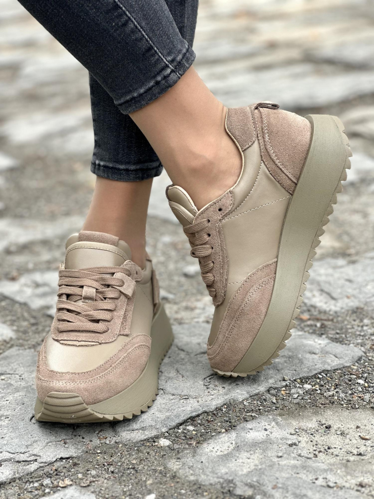 Damskie sneakersy skórzane