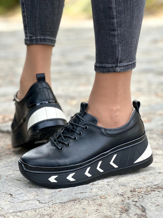 Nowoczesne sneakersy ze skóry naturalnej