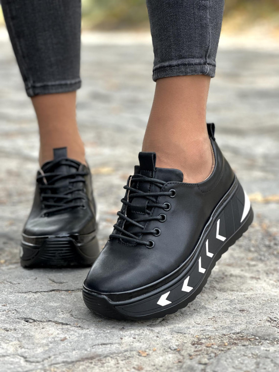 Nowoczesne sneakersy ze skóry naturalnej