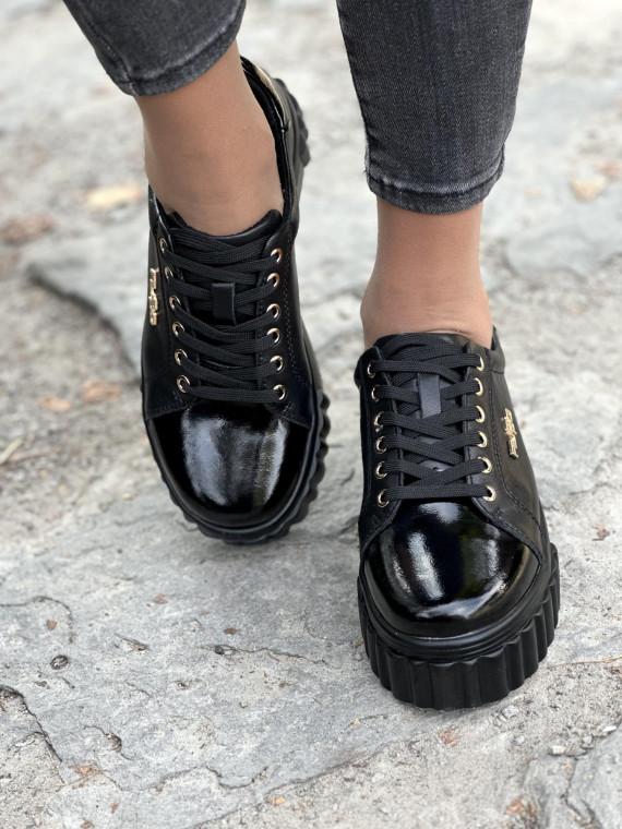 Czarne trampki ze skóry naturalnej