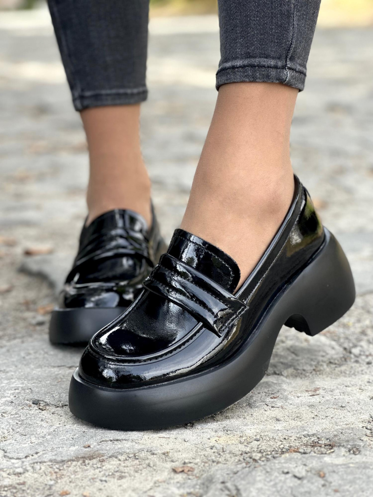 Nowoczesne Mokasyny ze Skóry Naturalnej