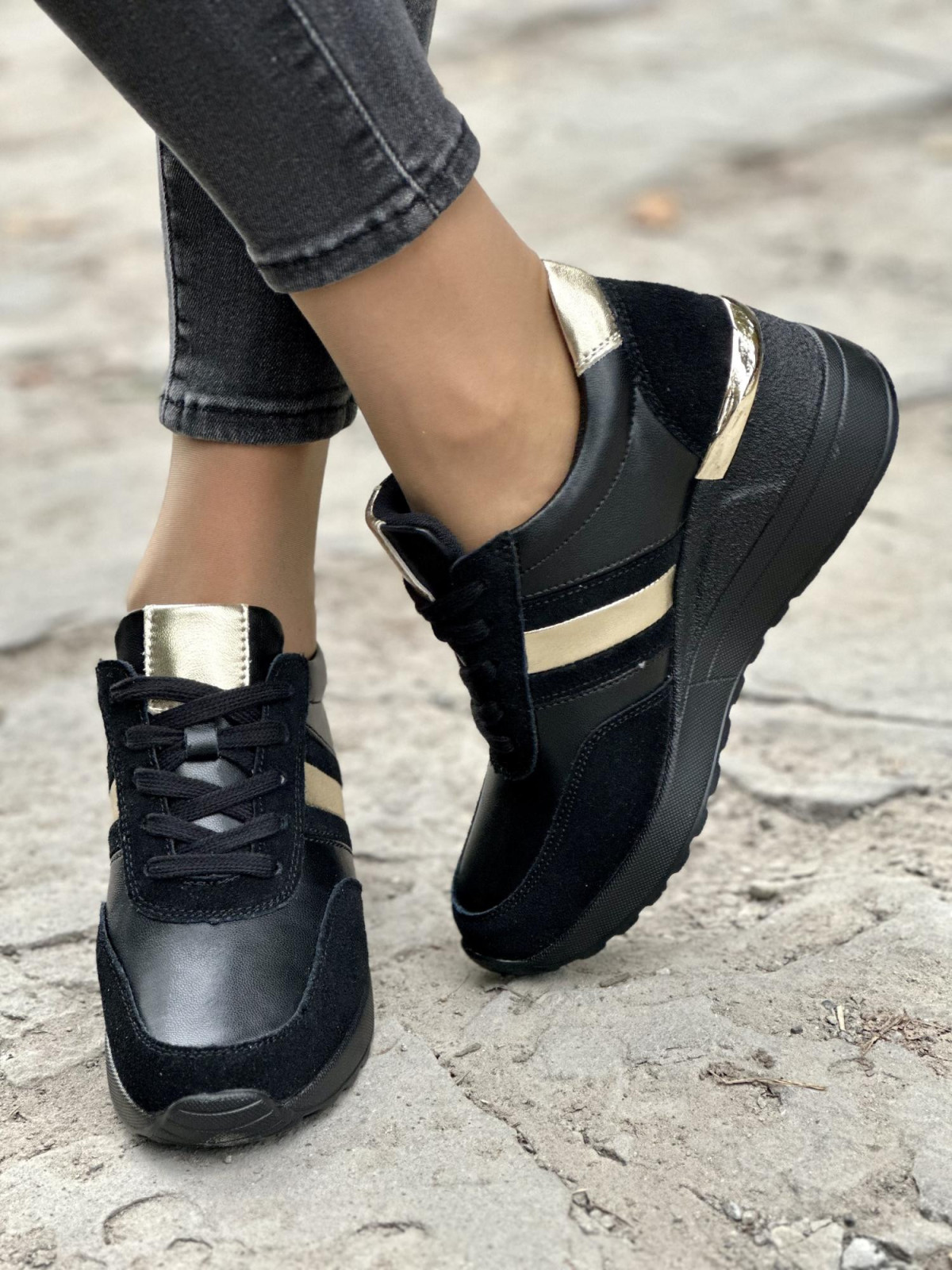 Nowoczesne sneakersy ze skóry naturalnej