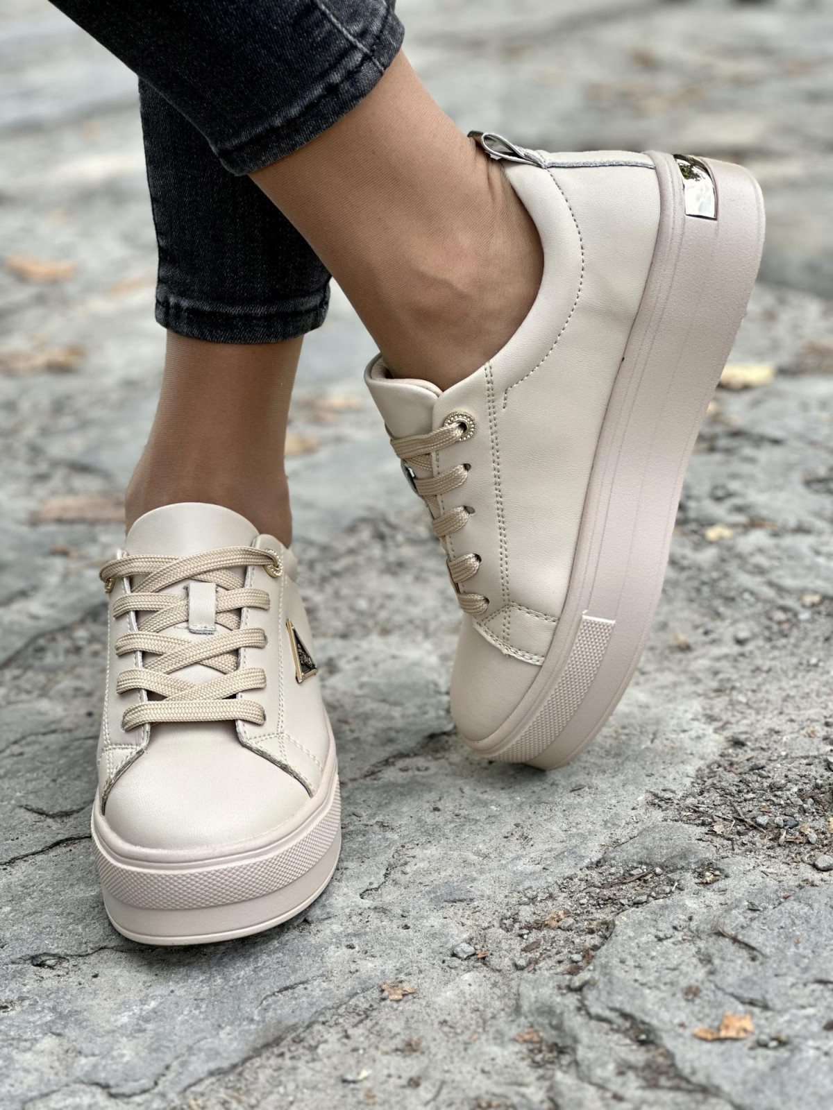 Eleganckie Trampki ze Skóry Naturalnej