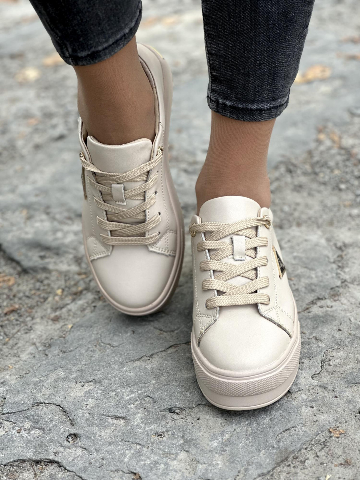 Eleganckie Trampki ze Skóry Naturalnej