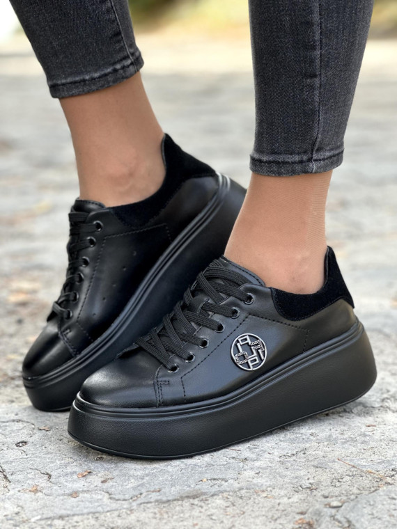 Czarne sneakersy ze skóry naturalnej