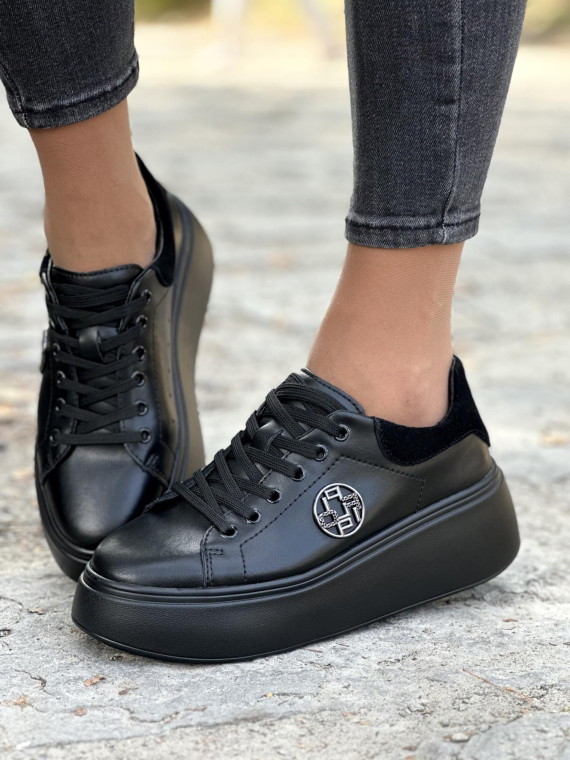 Czarne sneakersy ze skóry naturalnej