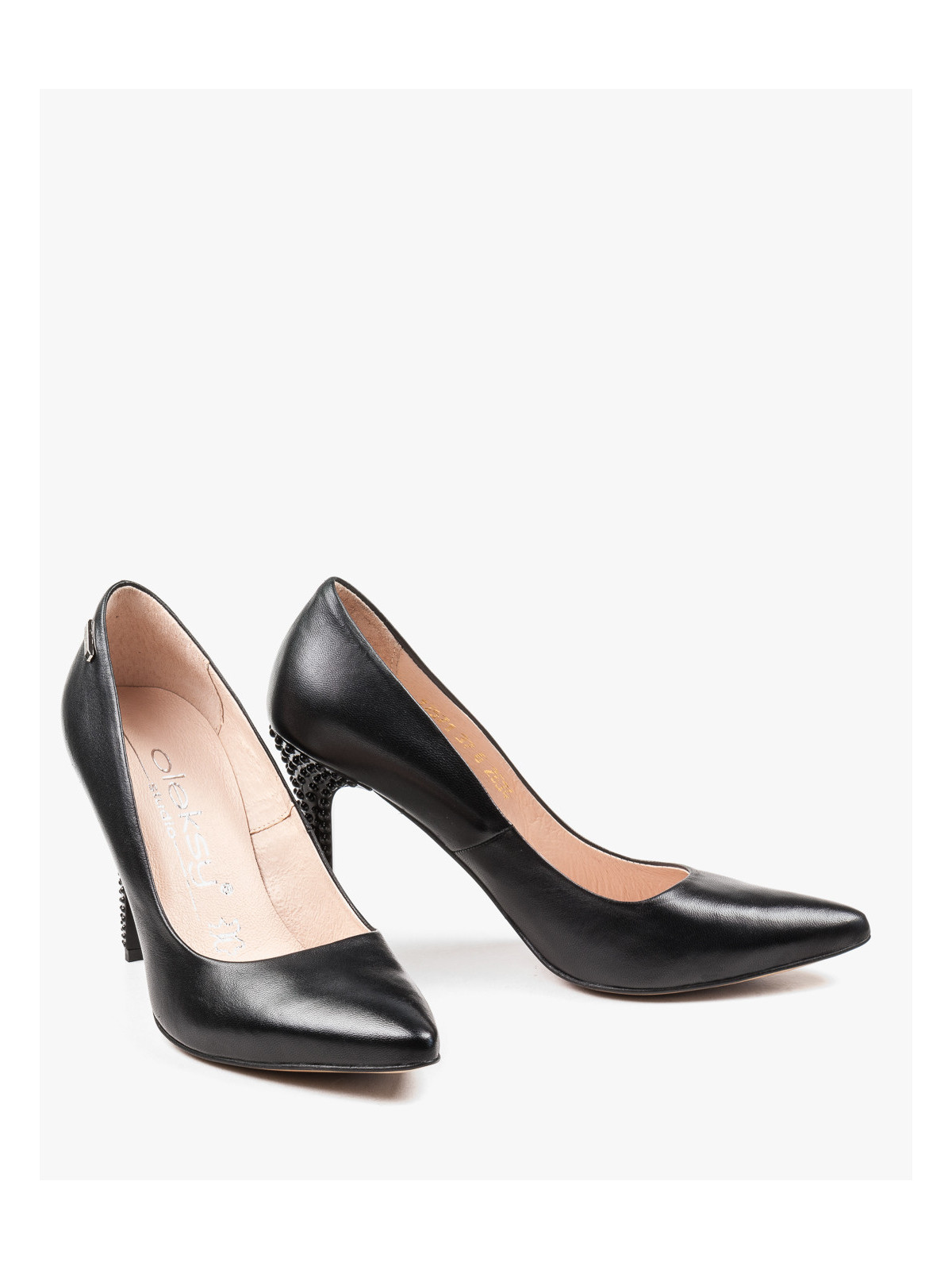 Czarne czółenka damskie skórzane