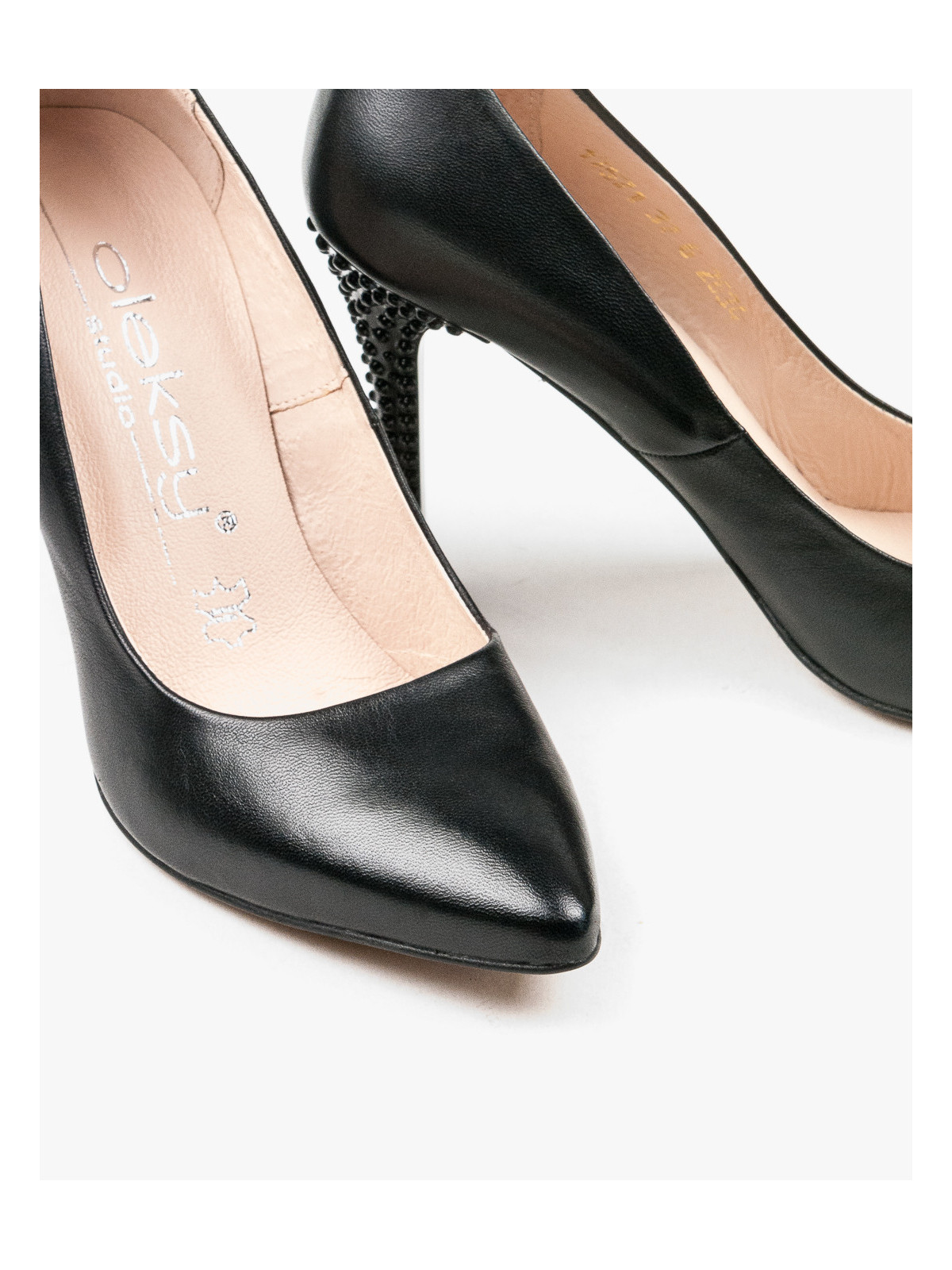 Czarne czółenka damskie skórzane