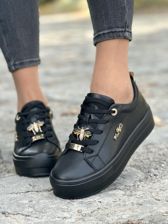 Czarne trampki ze skóry naturalnej