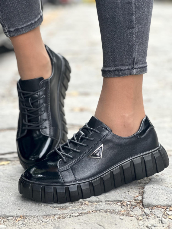 Stylowe Trampki ze Skóry Naturalnej