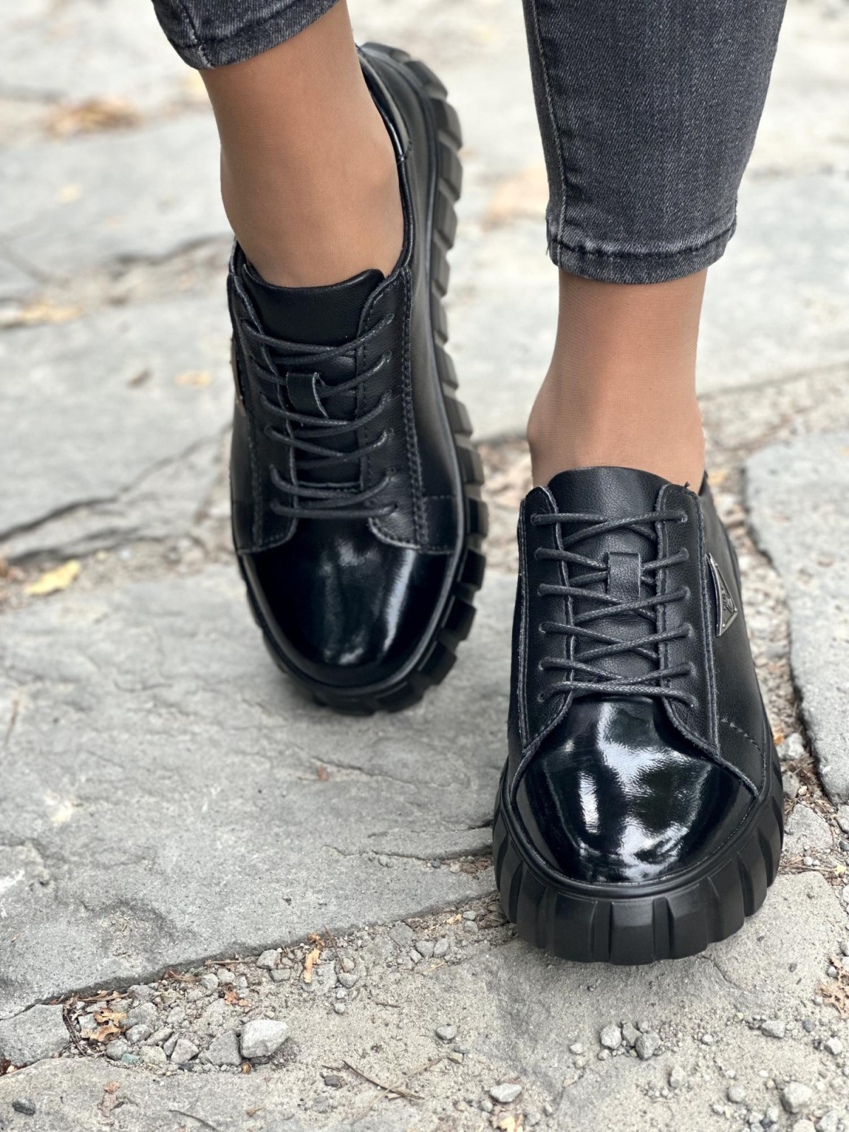 Stylowe Trampki ze Skóry Naturalnej