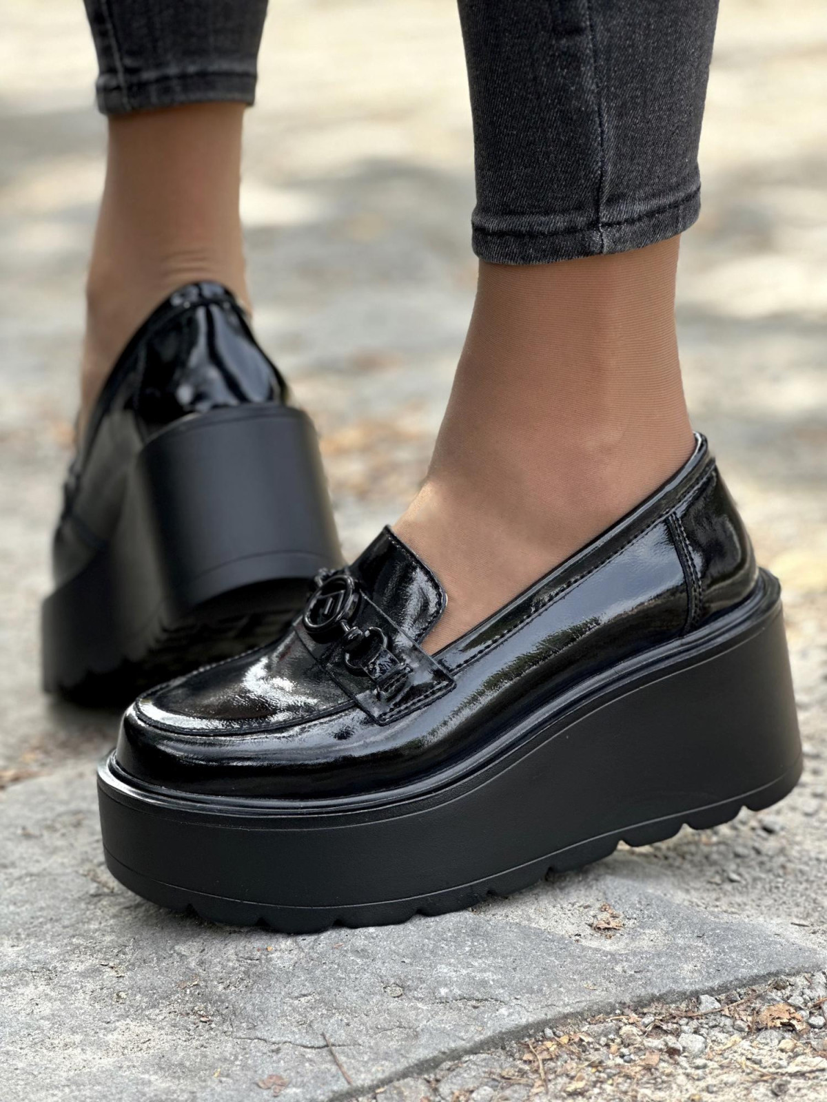 Czarne półbuty ze skóry naturalnej