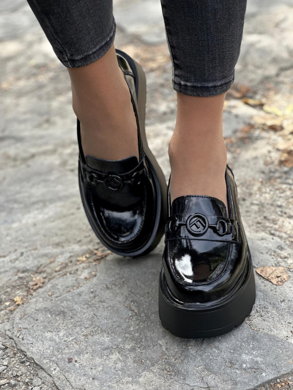 Czarne półbuty ze skóry naturalnej