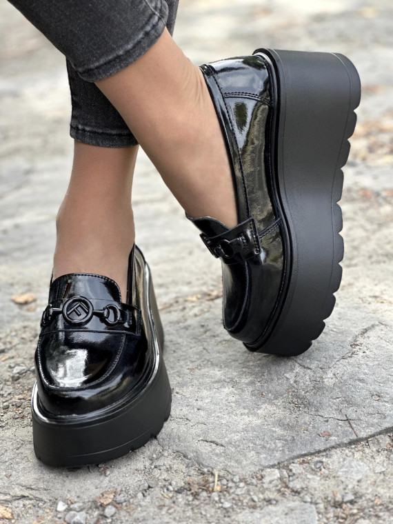 Czarne półbuty ze skóry naturalnej