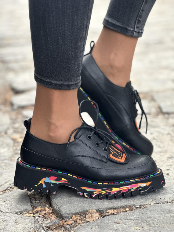 Wyjątkowe Półbuty ze Skóry Naturalnej