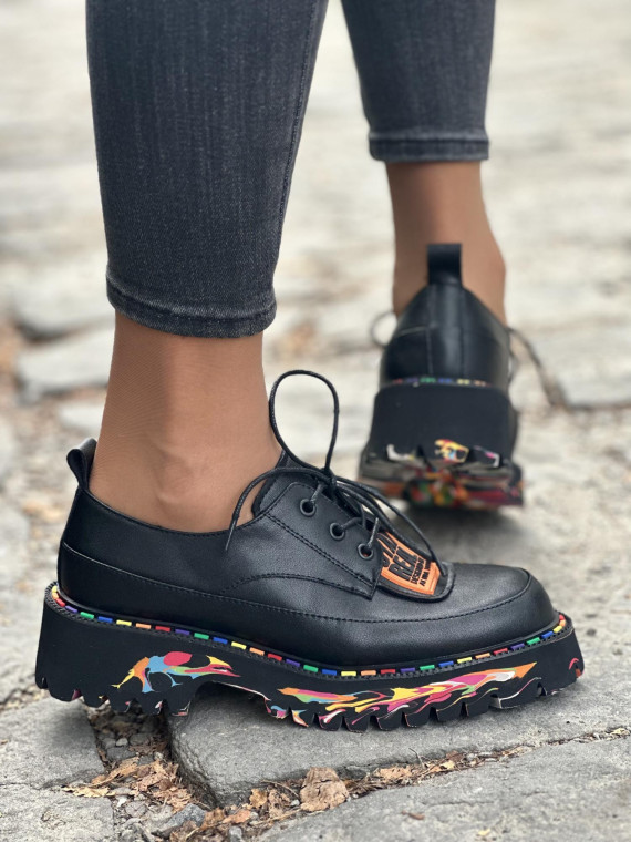 Wyjątkowe Półbuty ze Skóry Naturalnej