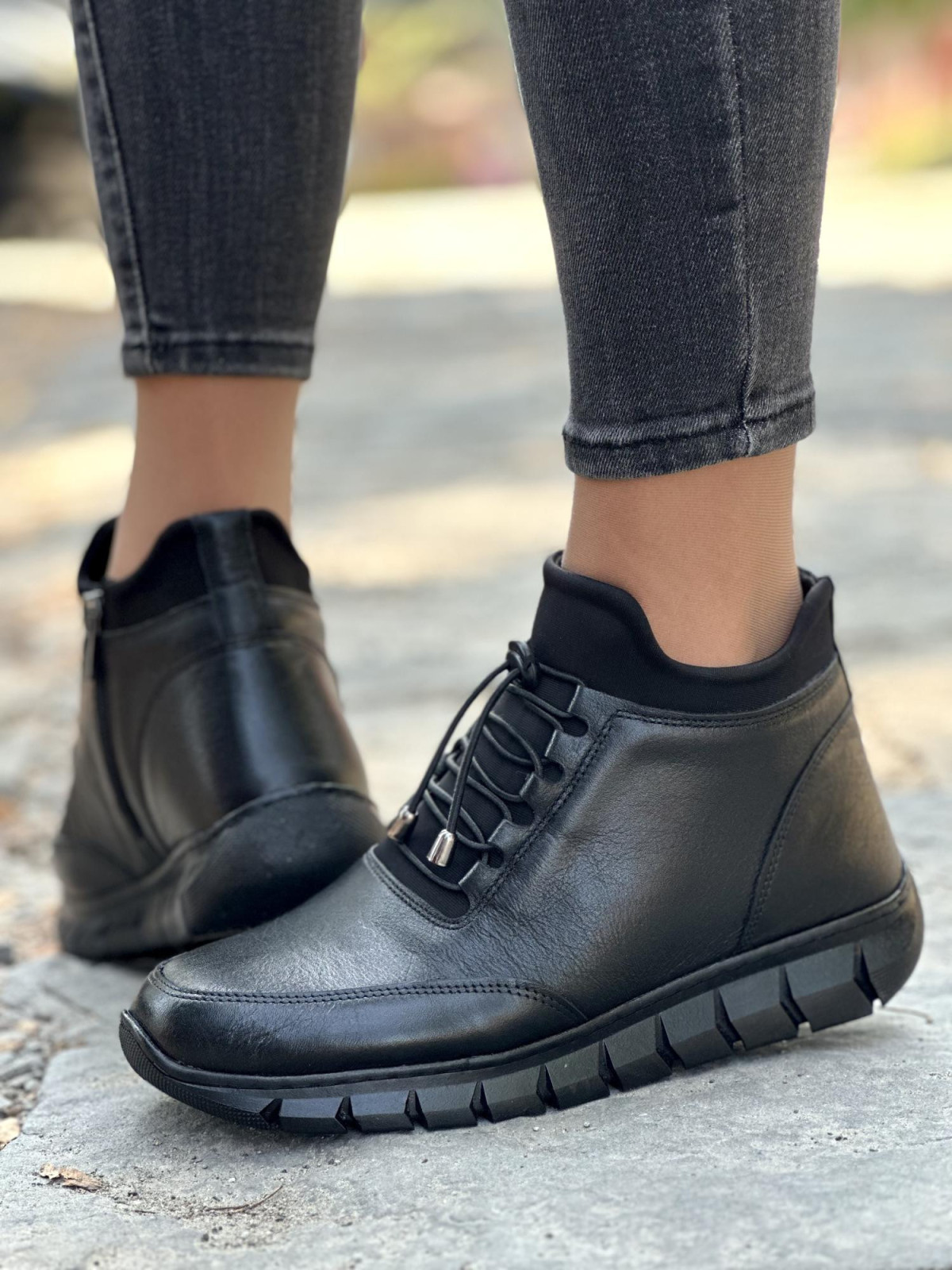 Eleganckie Botki ze Skóry Naturalnej