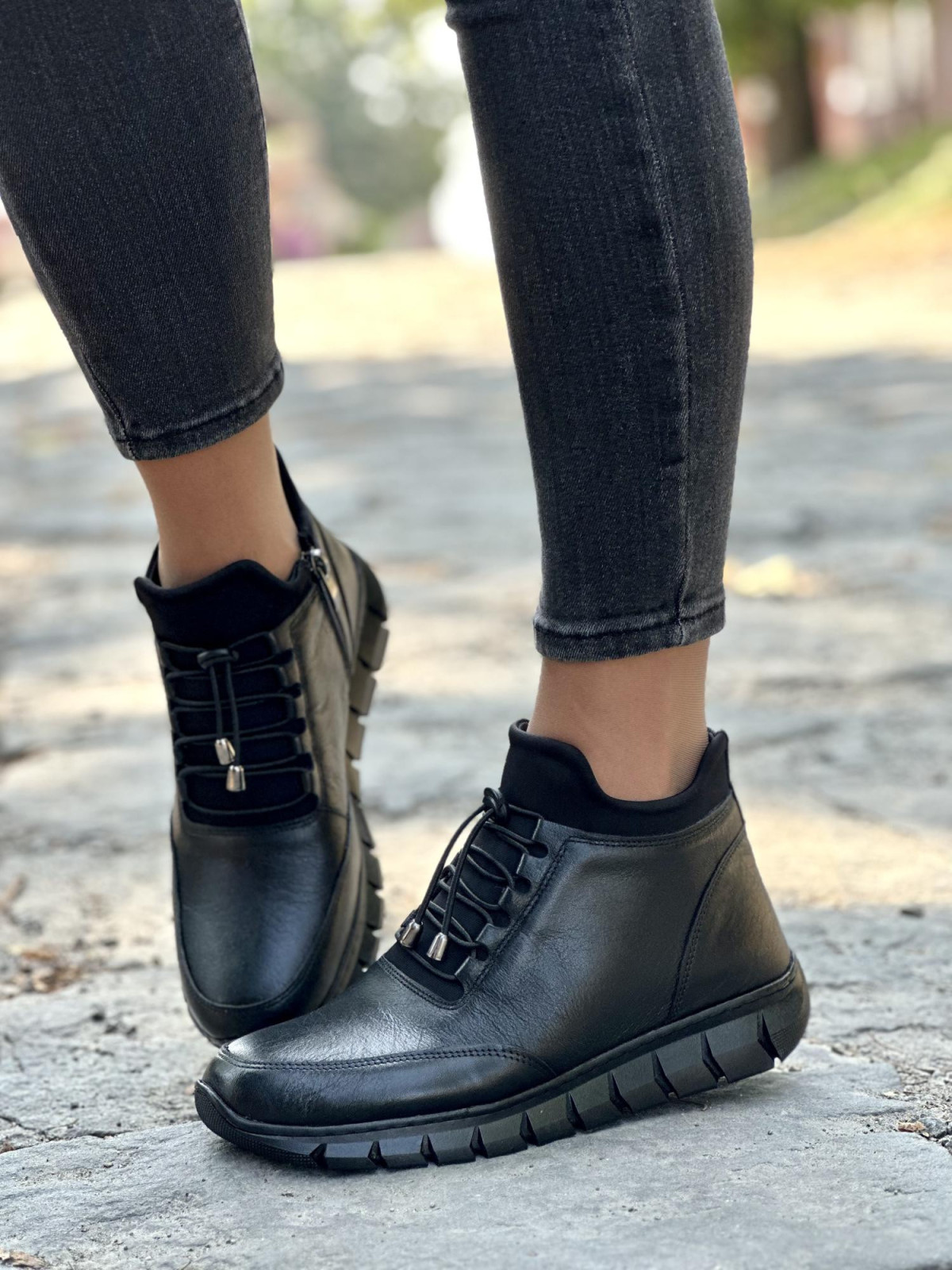 Eleganckie Botki ze Skóry Naturalnej