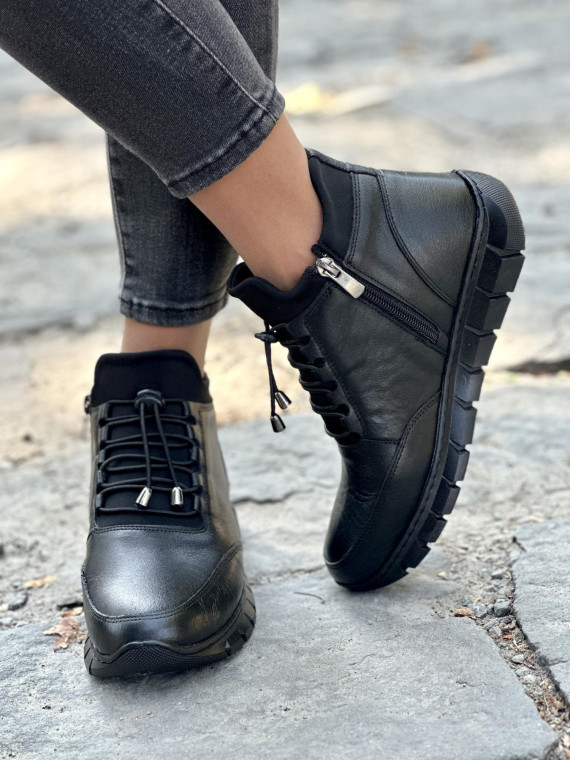 Eleganckie Botki ze Skóry Naturalnej