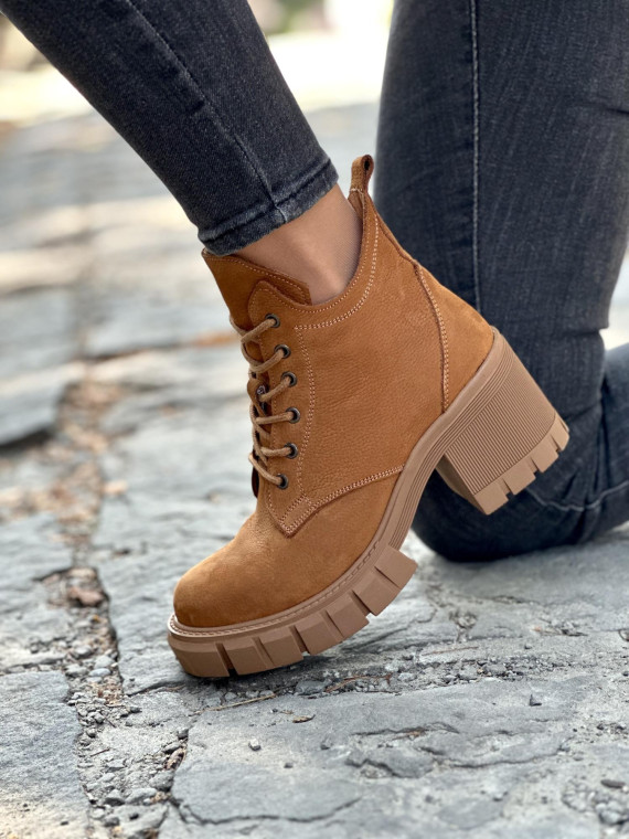 Stylowe botki ze skóry naturalnej