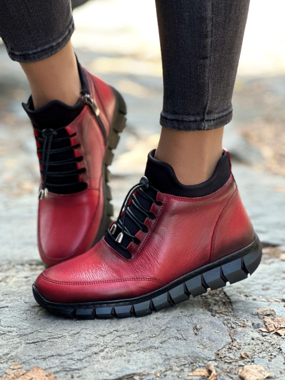 Stylowe Czerwone Botki ze Skóry Naturalnej