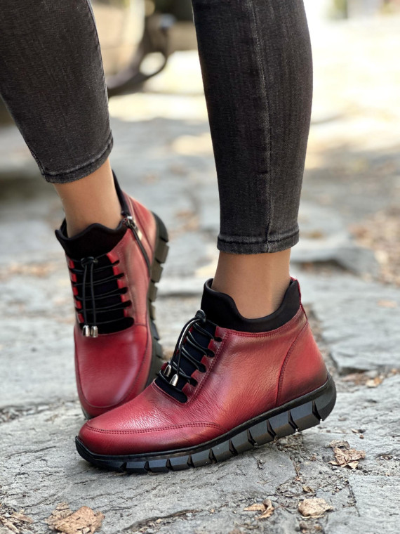 Stylowe Czerwone Botki ze Skóry Naturalnej