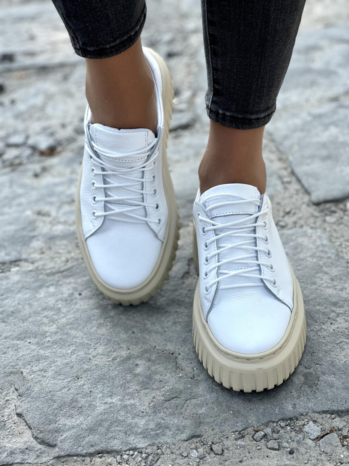 Wyjątkowe skórzane trampki OLEKSY Polskiej produkcji