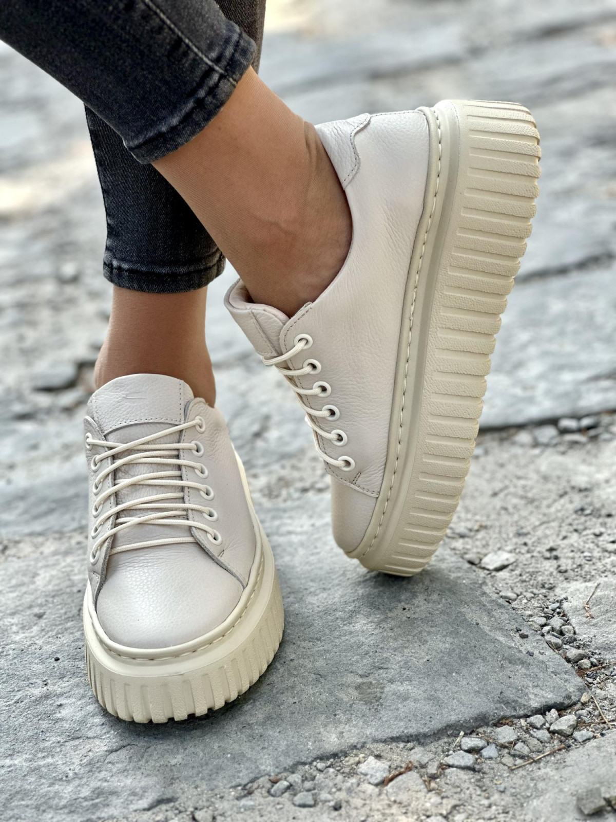 Eleganckie trampki OLEKSY ze skóry Polskiej produkcji