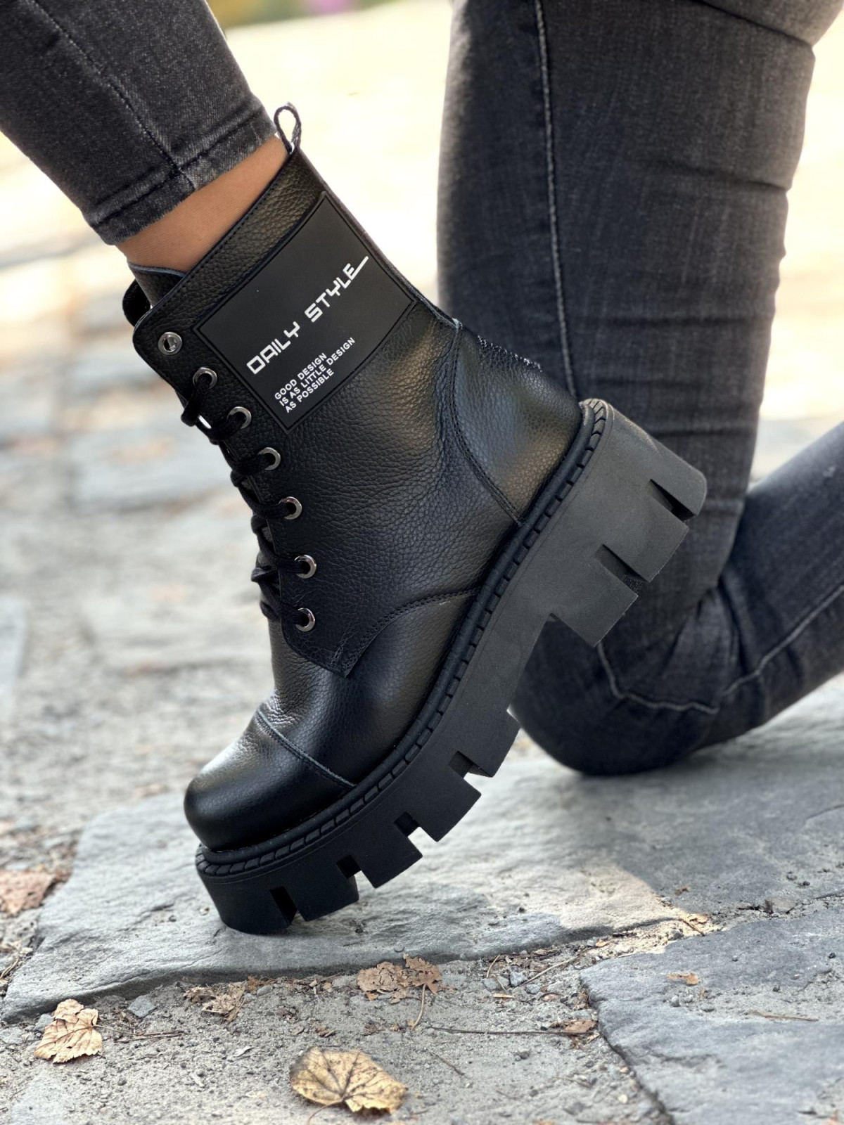 Czarne skórzane trapery OLEKSY Polskiej produkcji