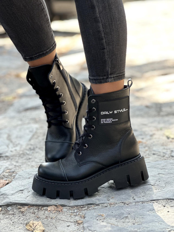 Czarne skórzane trapery OLEKSY Polskiej produkcji