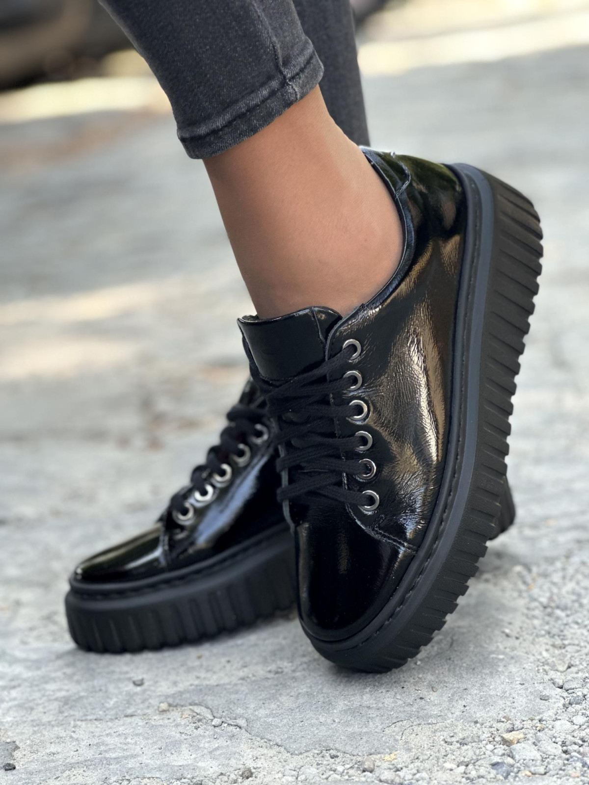 Eleganckie i nowoczesne skórzane trampki OLEKSY Polskiej produkcji