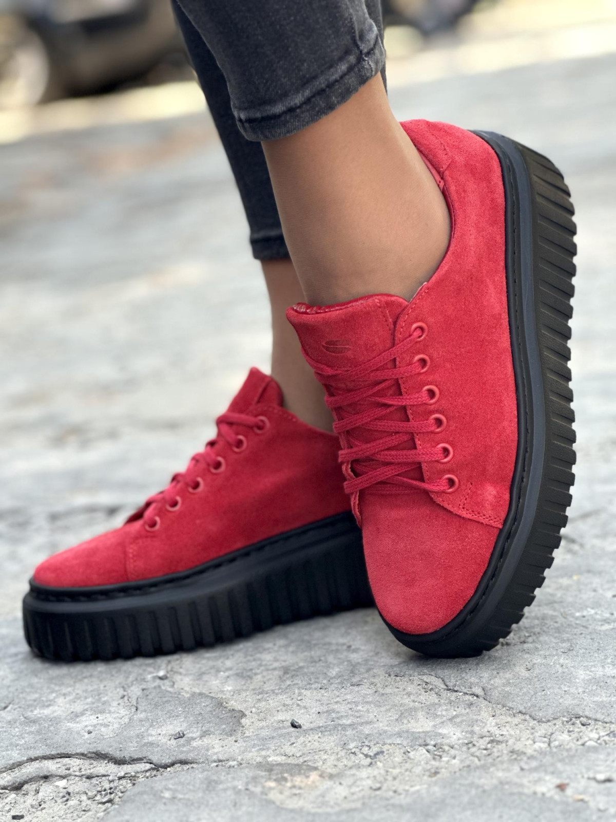 Niezwykle stylowe trampki skórzane OLEKSY Polskiej produkcji