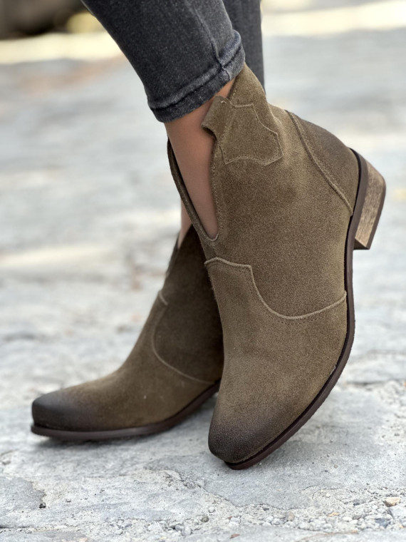 Stylowe kowbojki ze skóry OLEKSY Polskiej produkcji