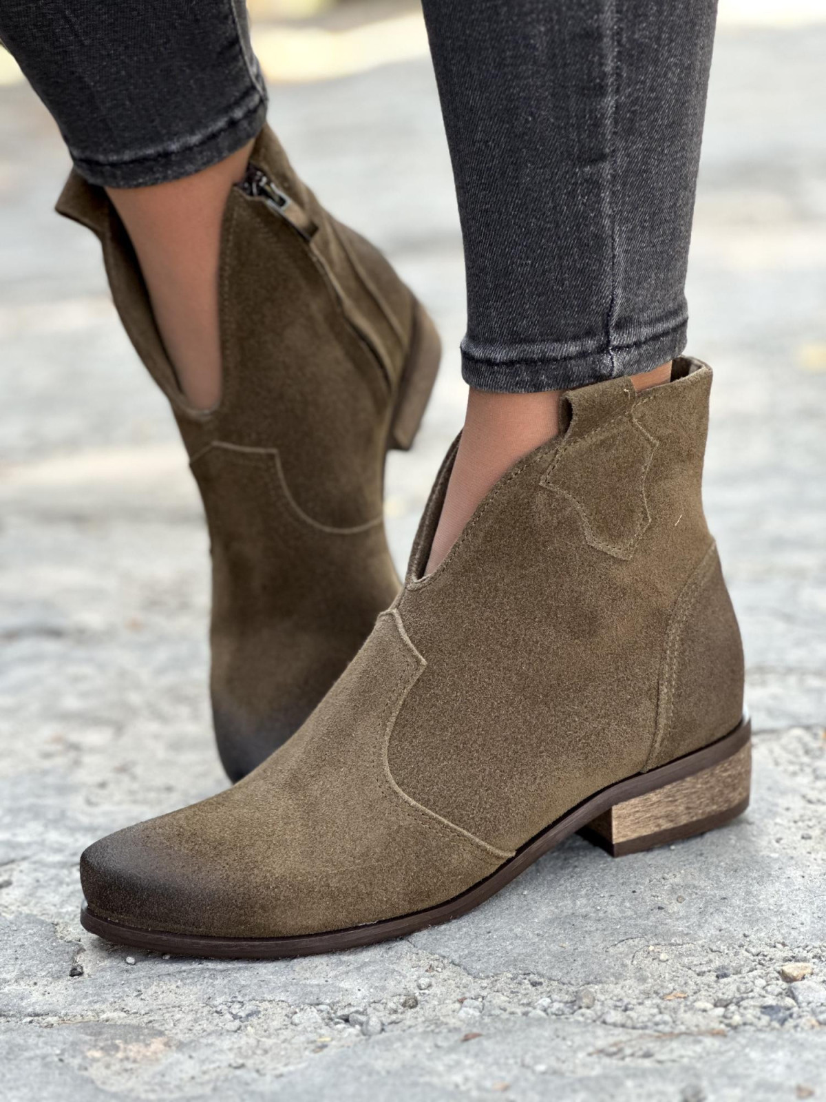 Stylowe kowbojki ze skóry OLEKSY Polskiej produkcji