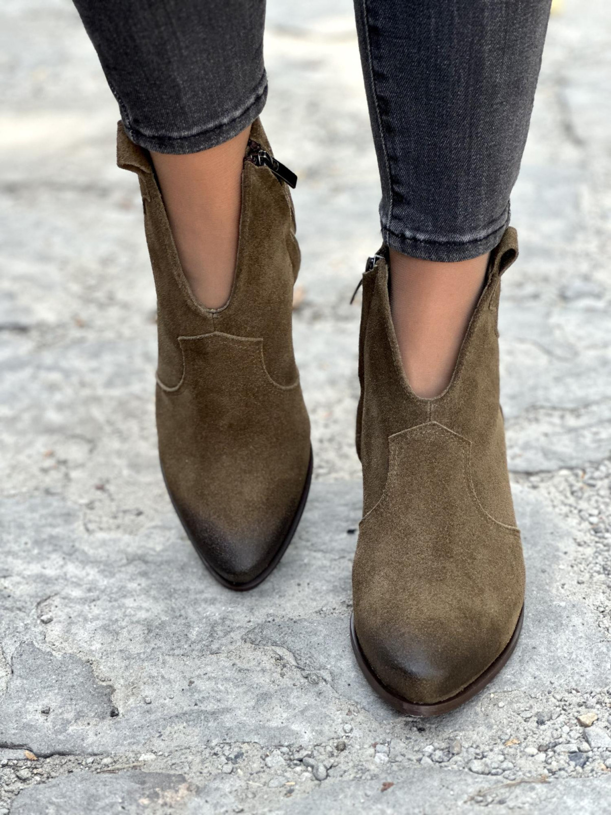 Stylowe kowbojki ze skóry OLEKSY Polskiej produkcji