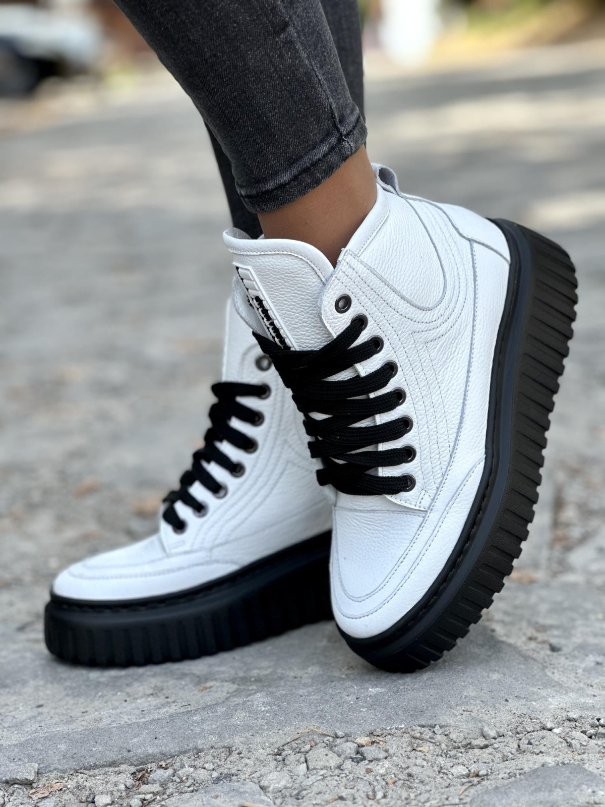 Nowoczesne sneakersy OLEKSY ze skóry Polskiej produkcji